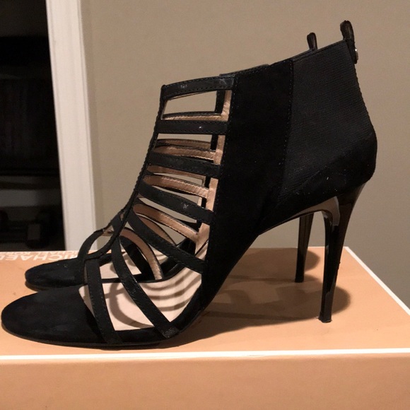 Shoes - Picture 2 of 3